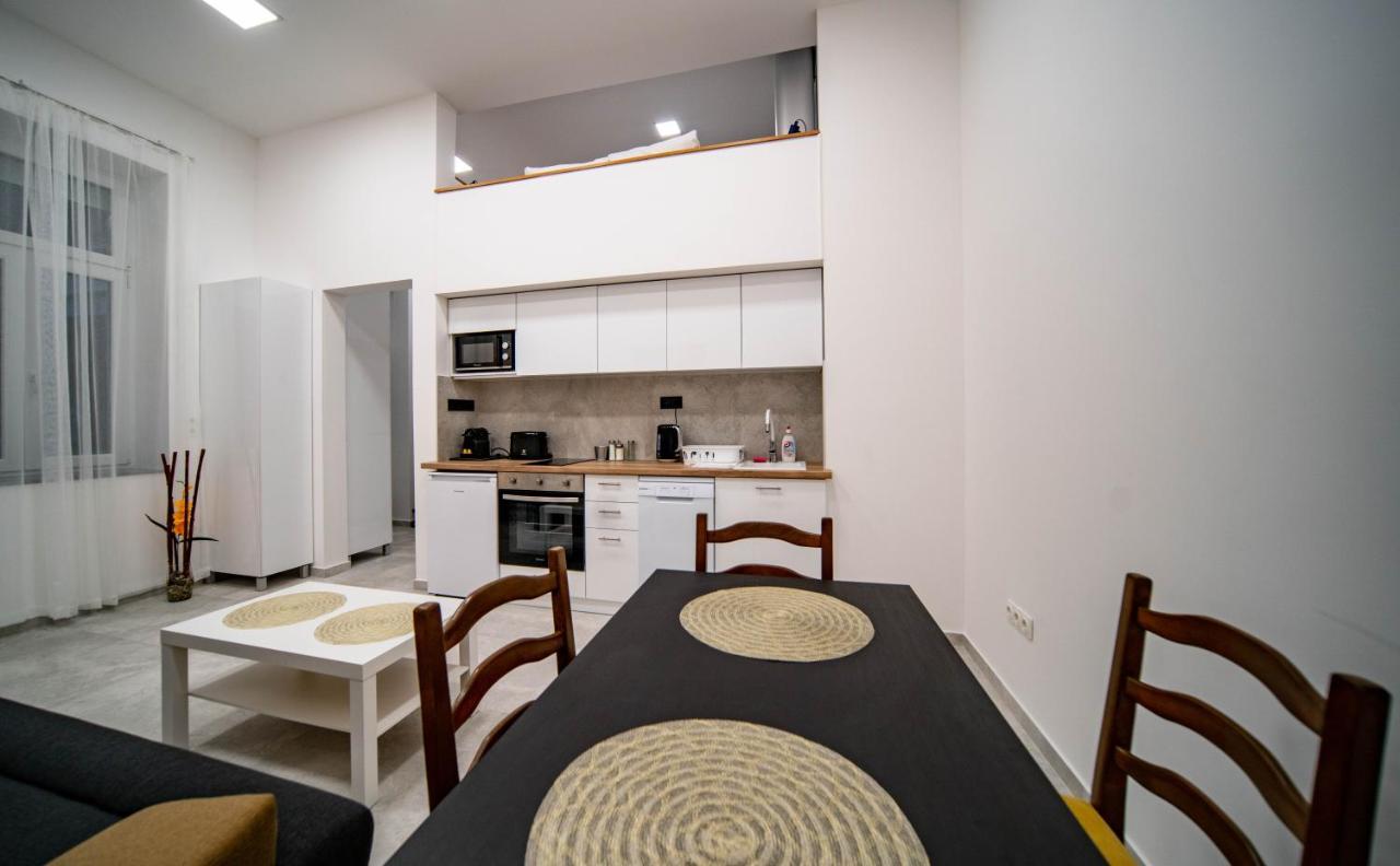 Free Parking Basilica Leo'S Home - Ac, Wi-Fi, Smart Tv Budapest Exterior photo